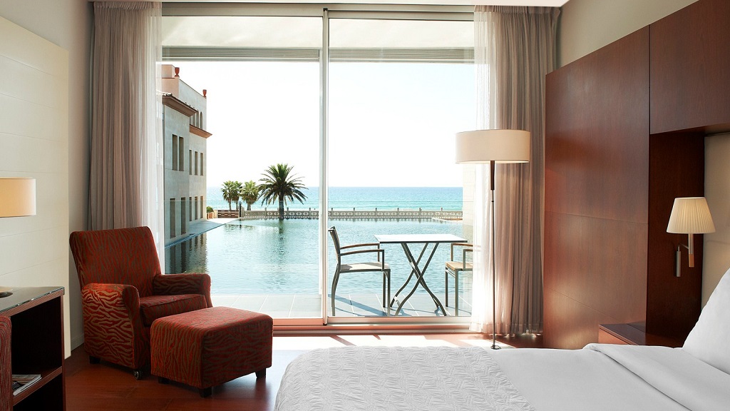 LE MERIDIEN RA BEACH HOTEL & SPA