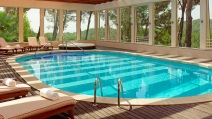 CASTILLO SON VIDA-INNEN POOL