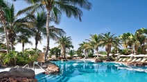 JARDINES DE NIVARIA-PISCINA