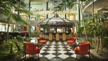 JARDINES DE NIVARIA-TIFFANY'S BAR