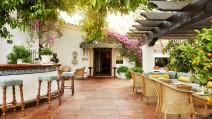 MARBELLA CLUB-SUMMER BAR